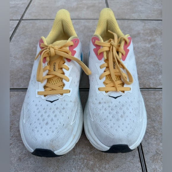 HOKA
WOMEN'S CLIFTON 9 - Picture 4 of 15